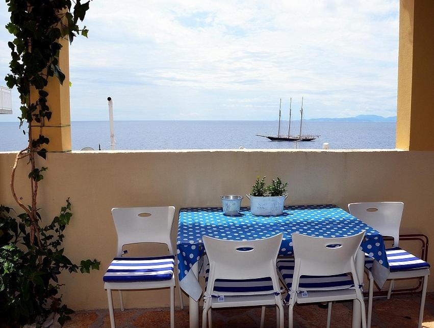Villa Fortudor Milna  Oda fotoğraf